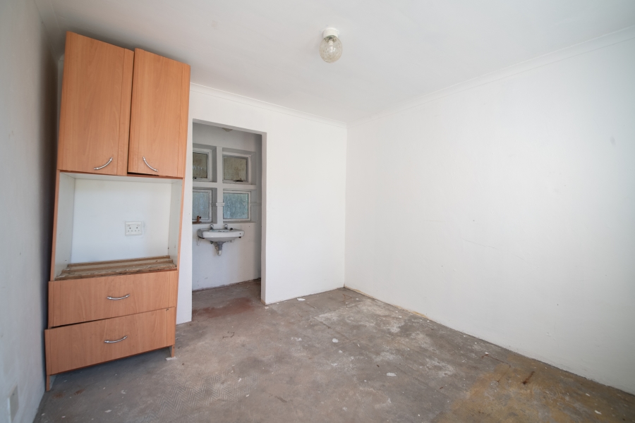 6 Bedroom Property for Sale in Pringle Bay Western Cape